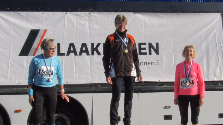 Elina Lyytikäinen juoksi SAUL:n SM-kultaa